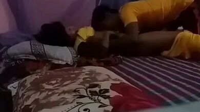 Khali basha peye chele taar premika ke niye eshe moja korlo