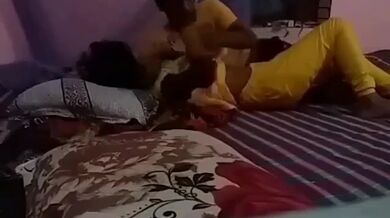 Khali basha peye chele taar premika ke niye eshe moja korlo