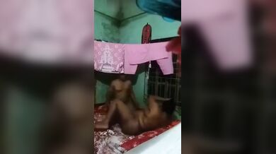 Bhabhi'r poribaar jokhon bahire, debor dhon tokhon bhetore