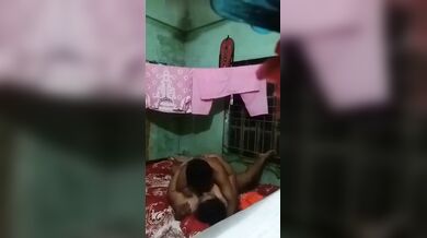 Bhabhi'r poribaar jokhon bahire, debor dhon tokhon bhetore