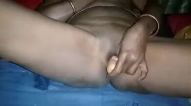 Auto driver nijer bou ke prochar kore gudh maraar shomoye