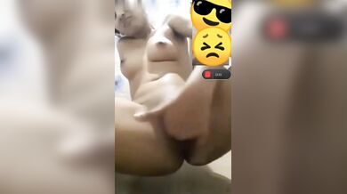 Poribaar ghore thaaka kaleen noshtami jaari raakhe dushtu apu