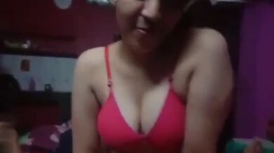 Apon Bangladeshi bhai er bou theke blowjob pete moja e alada!