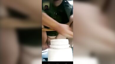 Hishu korte geleo premik er shahajjo chara hishu aashe na!