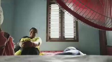 Mota boudi ke nijer dhon diye shukh deowar XXX video clip!