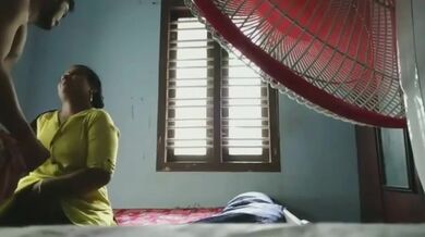 Mota boudi ke nijer dhon diye shukh deowar XXX video clip!