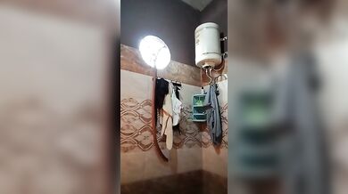 MMS clip er maddhome graam er masum bhabhi'r dushtu chitro