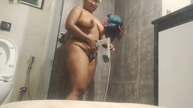 Amateur video diye jamai nijer bou ke dekhalo bondhu'r kache