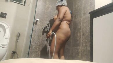 Amateur video diye jamai nijer bou ke dekhalo bondhu'r kache