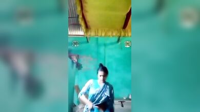 Kochi bibahito meye video share kore premik er dhon er jonno