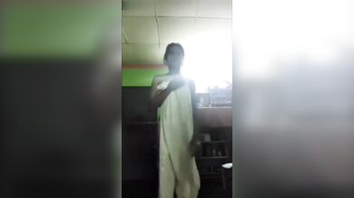 Kolkata'r college a porua meye'r bf er jonno oshlil video faash