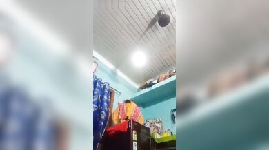 Bangladeshi MILF boudi'r langta houar video faash - Part 2