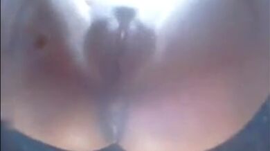 Masoom grammo meye nijer golapi rong er gudh faka kore dilo