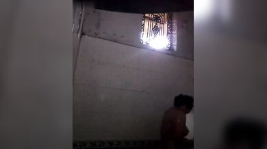 Porokiya te joag deowar jonno ak gorom video share korlo apu