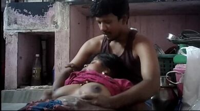 Grammo kaki'r boro sthon gulo bhalo moton massage korar clip