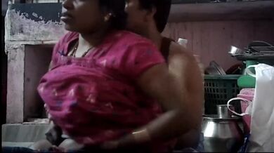 Grammo kaki'r boro sthon gulo bhalo moton massage korar clip