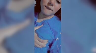 College a porua kishori meye'r dudu flash korar oshlil video