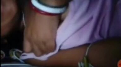 Boro sthonwala slutty boudi'r MMS video faash korlo premik