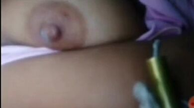 Boro sthonwala slutty boudi'r MMS video faash korlo premik