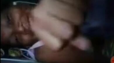 Boro sthonwala slutty boudi'r MMS video faash korlo premik