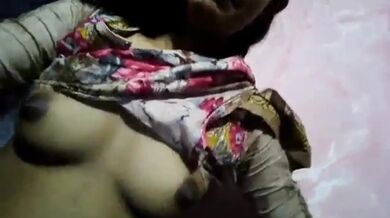 Kalo o khara nipplewala ak kochi grammo meye'r gorom MMS clip