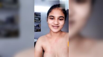 College a porua Bangladeshi meye'r gorom langta MMS video