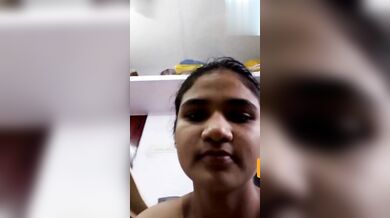 College a porua Bangladeshi meye'r gorom langta MMS video