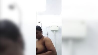 Bangladeshi mota apu'r nijer dudu o bhoda expose korar MMS