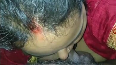 Bangali boudi'r roshalo gudh khaowar chomotkar video clip