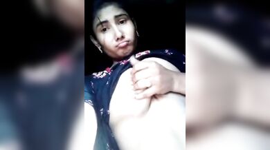 Grammo meye taar saggy dudu Video call a chepe chepe dekhalo