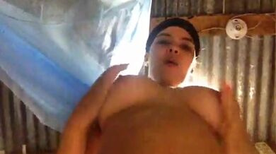 Bishal boro duduwala grammo meye'r noshtami'r video faash