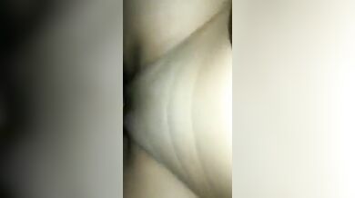 Pakistani shundori meye taar mota gudh ke rehaai deowar clip