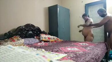 Dushtu jamai'r unseen video ghor er bua ke bokshish deowa'r