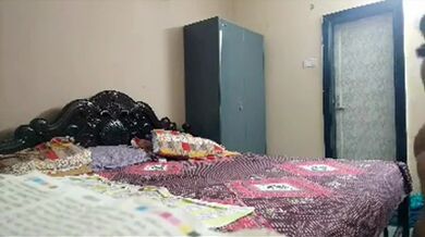 Dushtu jamai'r unseen video ghor er bua ke bokshish deowa'r