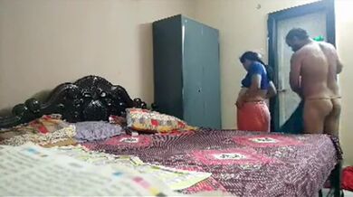 Dushtu jamai'r unseen video ghor er bua ke bokshish deowa'r