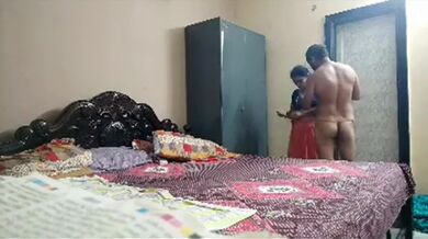 Dushtu jamai'r unseen video ghor er bua ke bokshish deowa'r