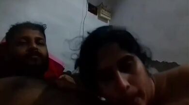 Dhaka shohor er ak bhashur taar bhai er bou ke sex korar film