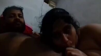 Dhaka shohor er ak bhashur taar bhai er bou ke sex korar film