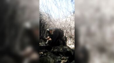 Chapai Nawabganj er ak bua ke khet er bhetor choda'r XXX clip